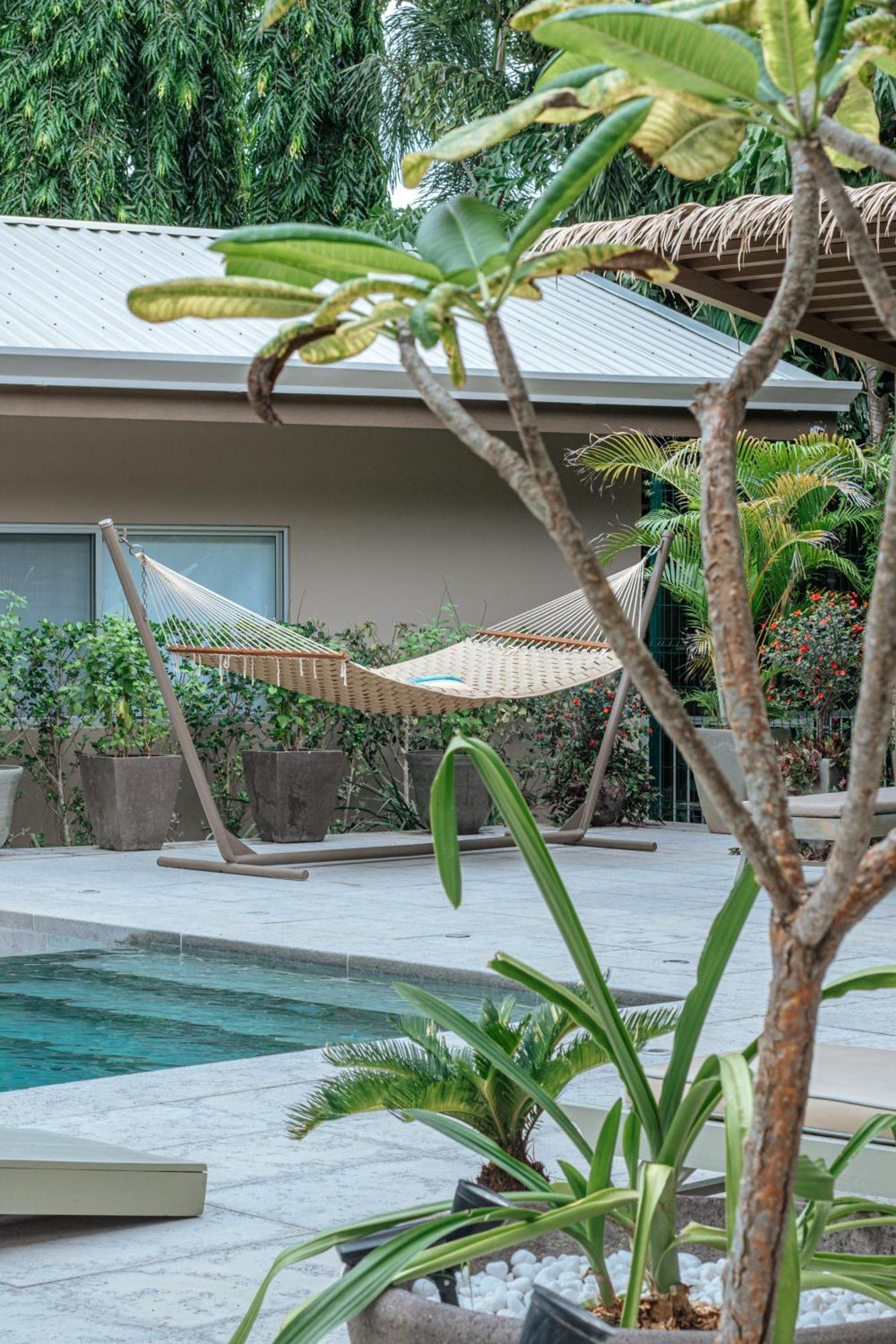 Tamarindo Bay Suites - Self Check In, Adults Only Exteriör bild
